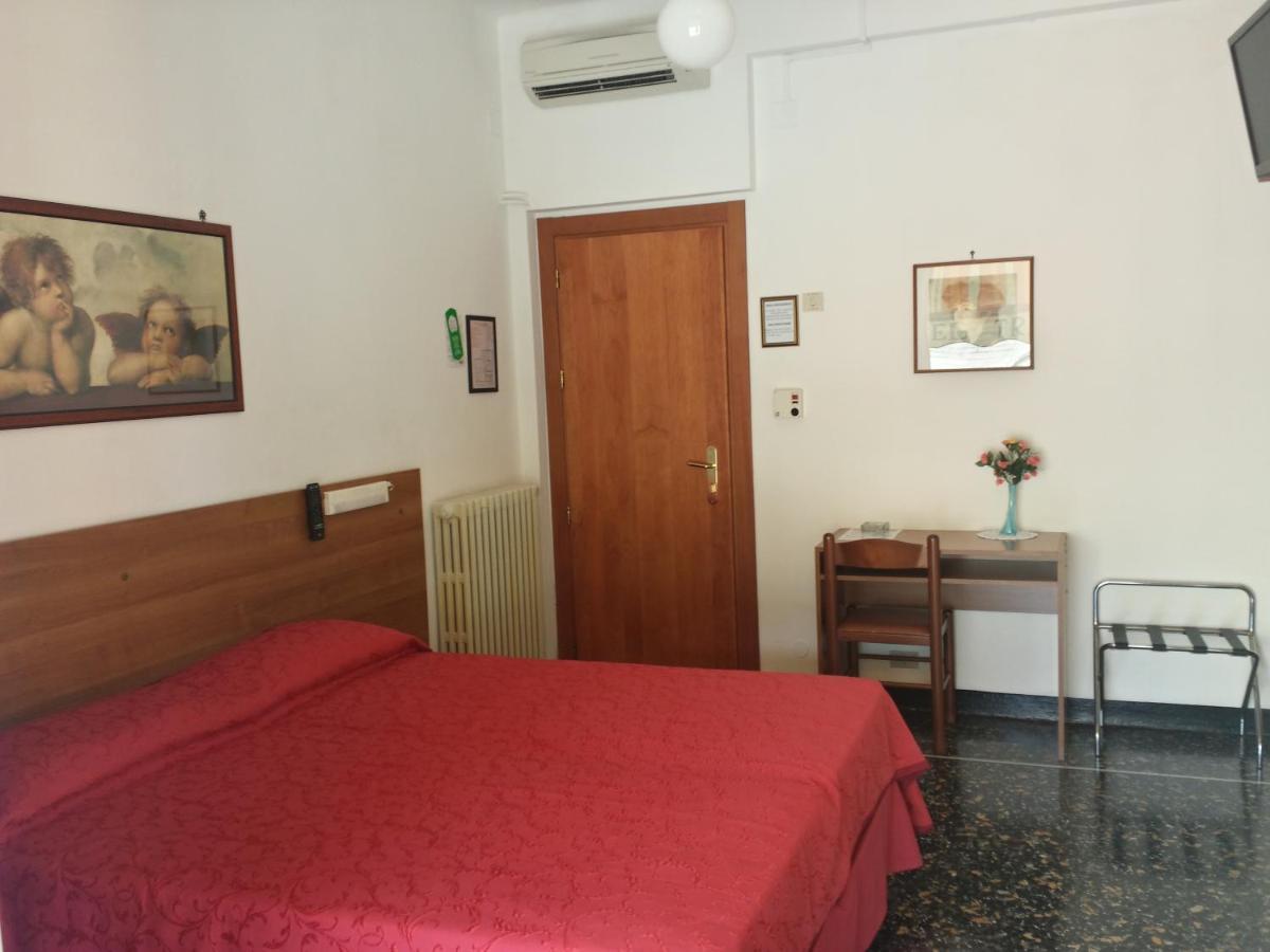 Hotel Triestina Noli Esterno foto