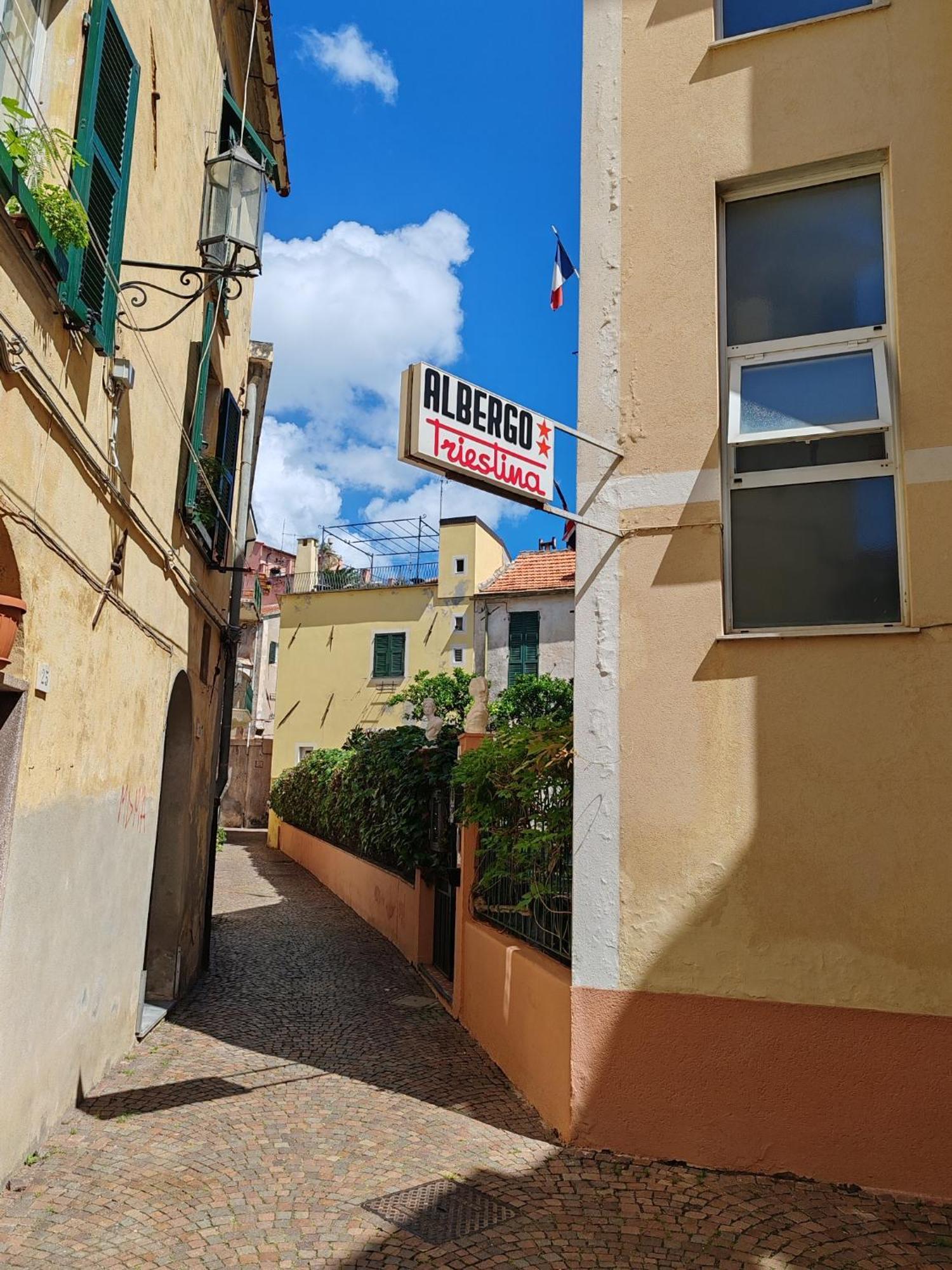 Hotel Triestina Noli Esterno foto